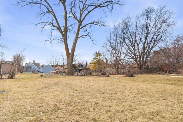 1125 WINNEBAGO AVENUE, Oshkosh, WI 54901