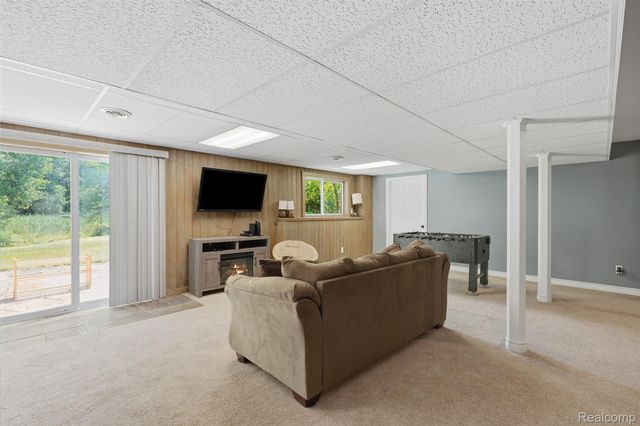 5885 Rowland Pine Court, Marion Township, MI 48843