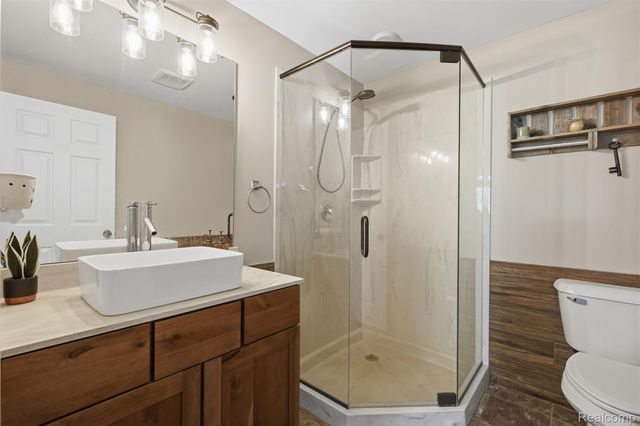 5885 Rowland Pine Court, Marion Township, MI 48843