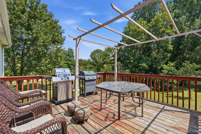 5885 Rowland Pine Court, Marion Township, MI 48843