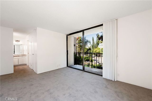 1750 E Ocean 201, Long Beach, CA 90802