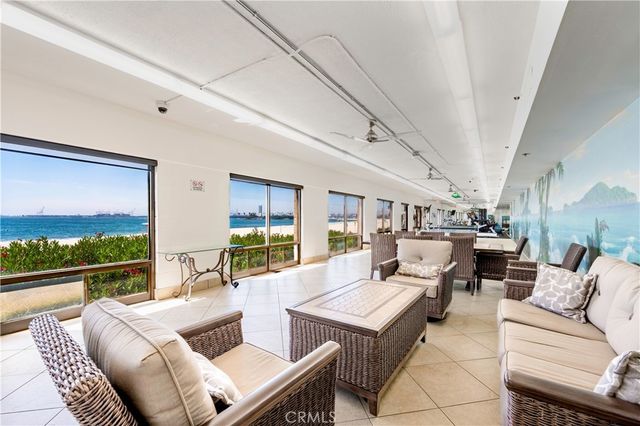 1750 E Ocean 201, Long Beach, CA 90802