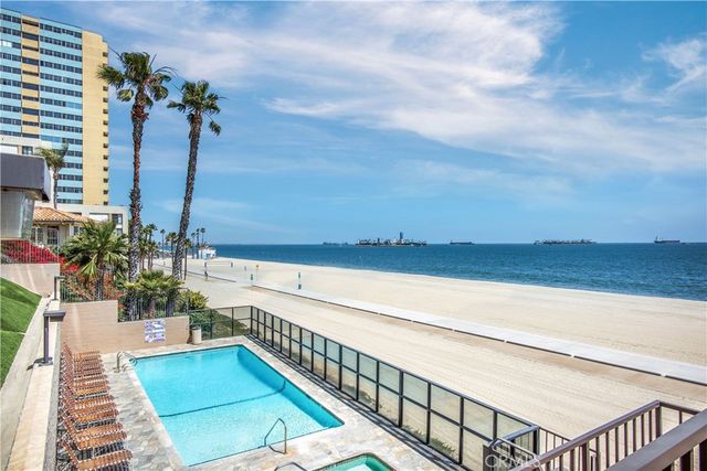 1750 E Ocean 201, Long Beach, CA 90802