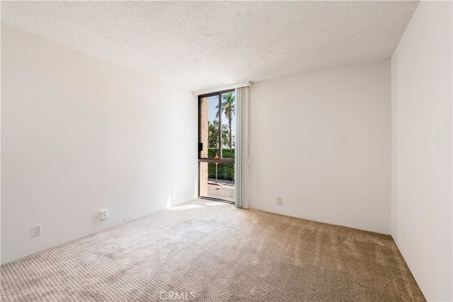 1750 E Ocean 201, Long Beach, CA 90802
