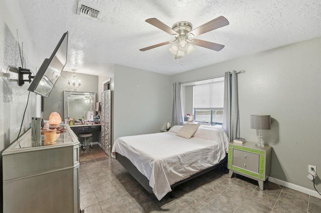 1322 Great Dover Circle, Channelview, TX 77530