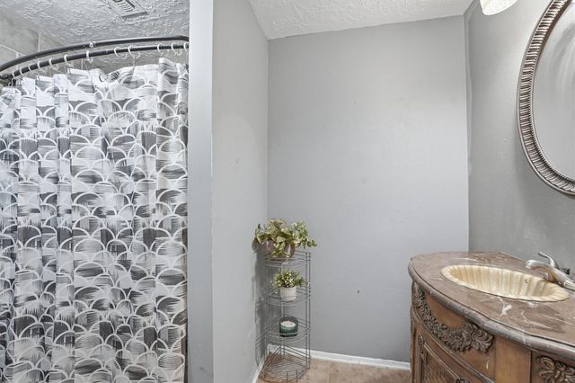 1322 Great Dover Circle, Channelview, TX 77530