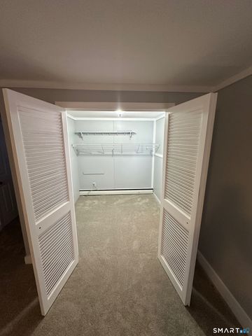 24 Bel Aire Circle, Windsor Locks, CT 06096