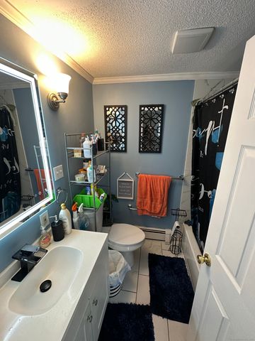 24 Bel Aire Circle, Windsor Locks, CT 06096