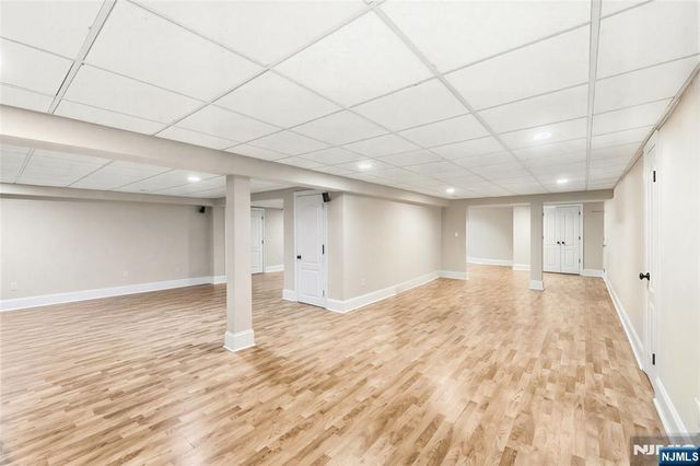 27 Pine Hill Road, Old Tappan, NJ 07675