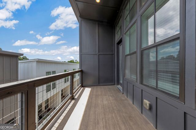 910 Brees Court, Atlanta, GA 30318