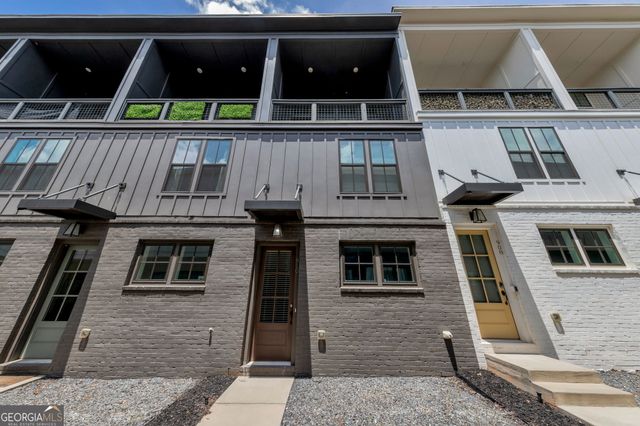 910 Brees Court, Atlanta, GA 30318