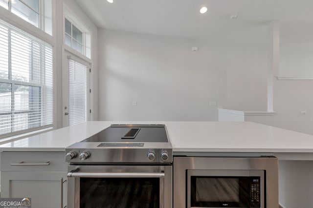 910 Brees Court, Atlanta, GA 30318