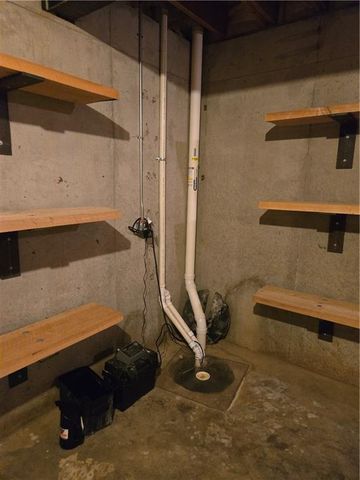 503 E Ottawa Street, Paola, KS 66071