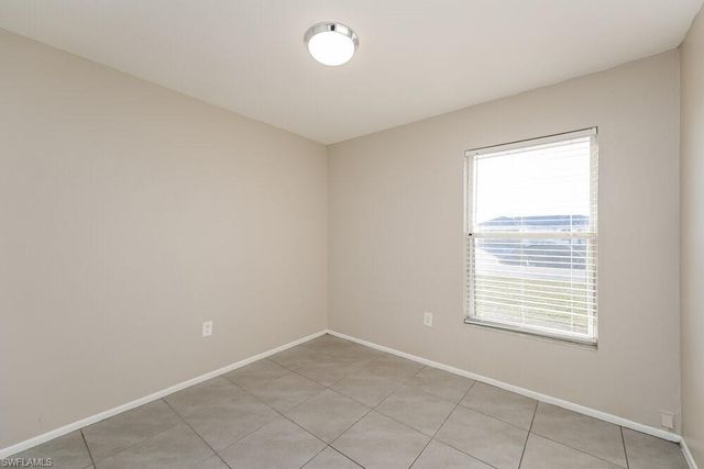 2123 NE 4th PL, Cape Coral, FL 33909