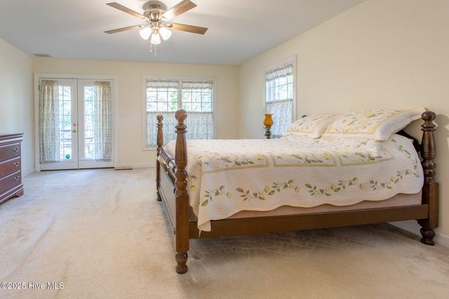 122 Waccamaw Drive, Hertford, NC 27944