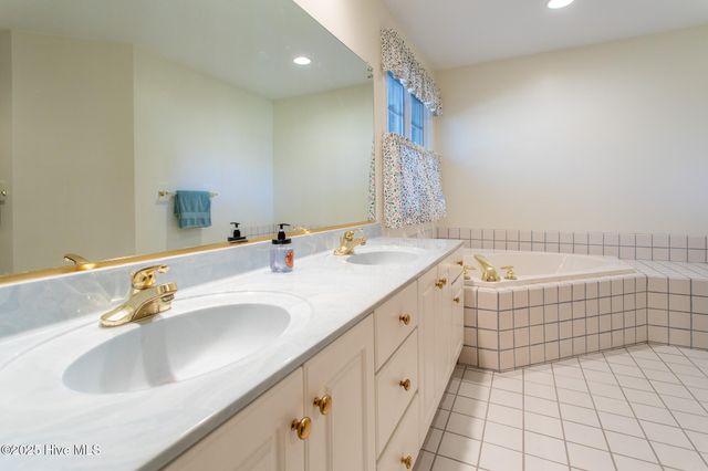 122 Waccamaw Drive, Hertford, NC 27944