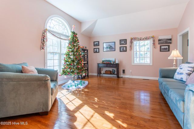 122 Waccamaw Drive, Hertford, NC 27944