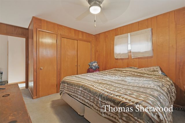 409 W Oak Street, Fremont, MI 49412