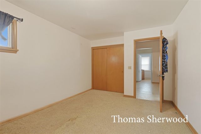 409 W Oak Street, Fremont, MI 49412