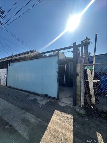 337 E Manchester, Los Angeles, CA 90003