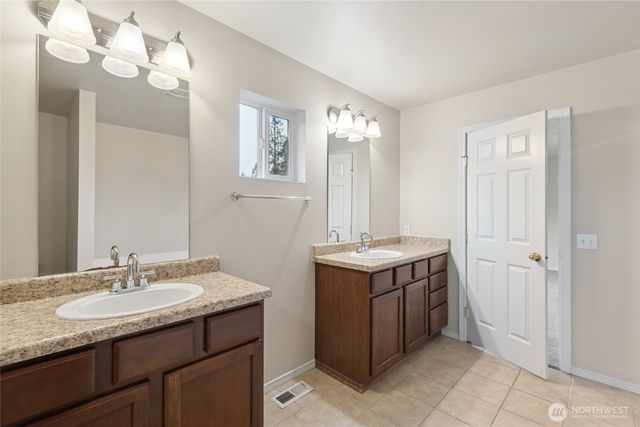 1563 Sinclair Drive, Dupont, WA 98327