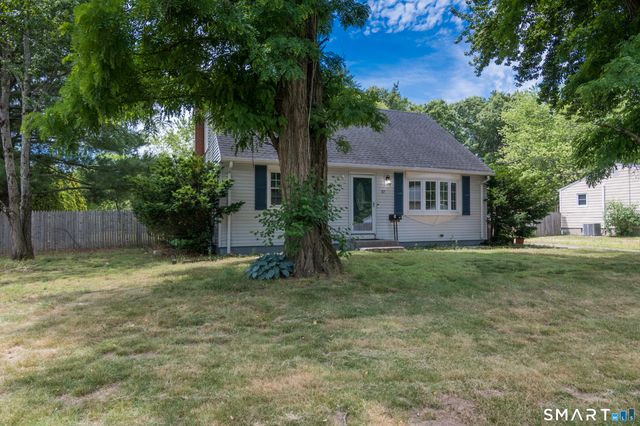 57 Indian Run, Enfield, CT 06082