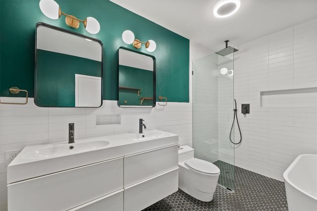 2321 Commonwealth Street, Houston, TX 77006