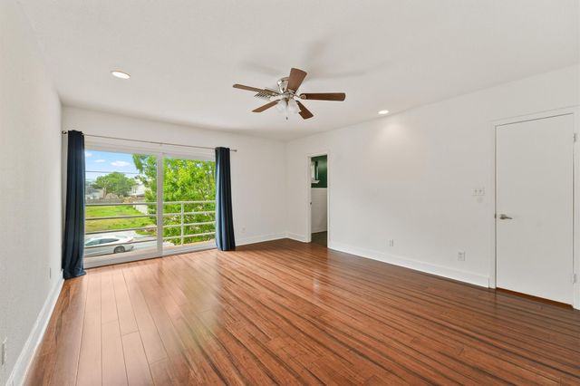 2321 Commonwealth Street, Houston, TX 77006