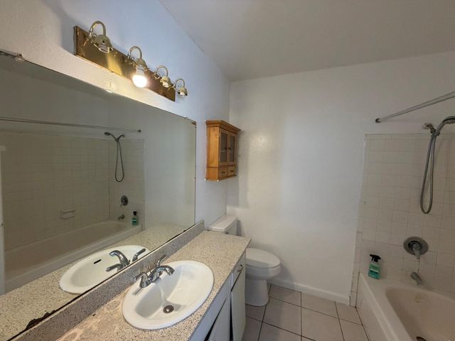 5617 Bissonnet Street 201B, Houston, TX 77081