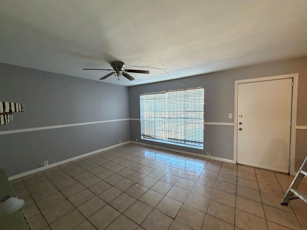 5617 Bissonnet Street 201B, Houston, TX 77081