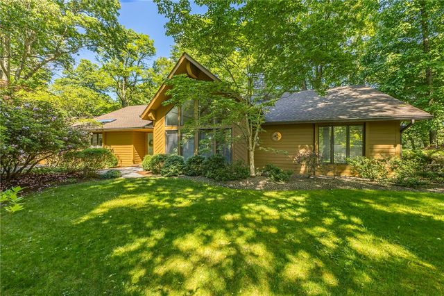 4 Auburndale, Pittsford, NY 14534