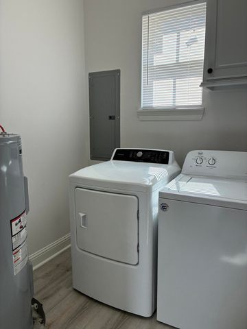 832 Clement St, Lake Charles, LA 70601