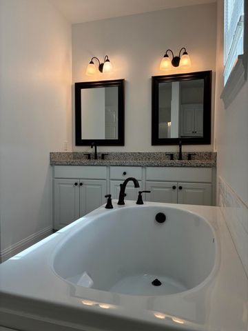 832 Clement St, Lake Charles, LA 70601