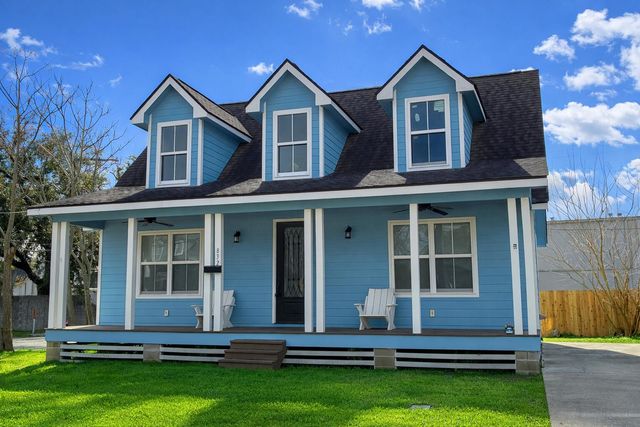 832 Clement St, Lake Charles, LA 70601