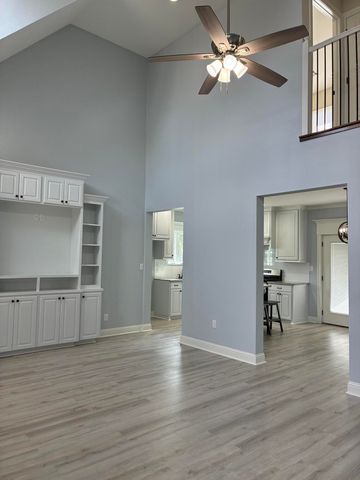 832 Clement St, Lake Charles, LA 70601