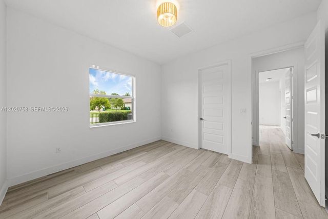 2031 Meadows Dr, Davie, FL 33324