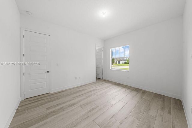 2031 Meadows Dr, Davie, FL 33324