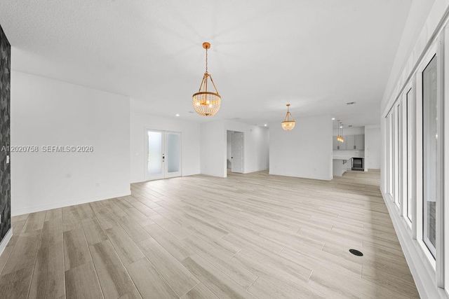 2031 Meadows Dr, Davie, FL 33324