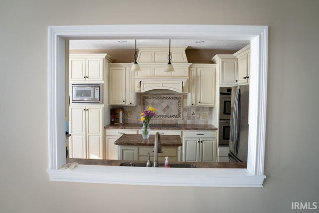 13681 W Auburn Ridge Court, Linton, IN 47441