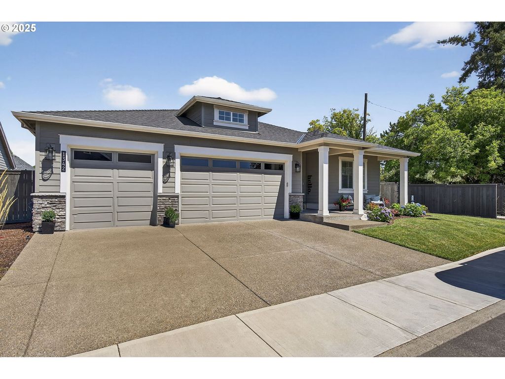 1342 Se 13TH Pl, Canby, OR 97013