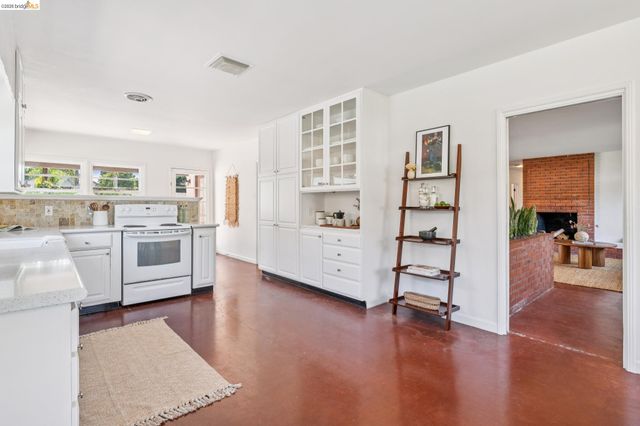 201 Warwick Ave, San Leandro, CA 94577