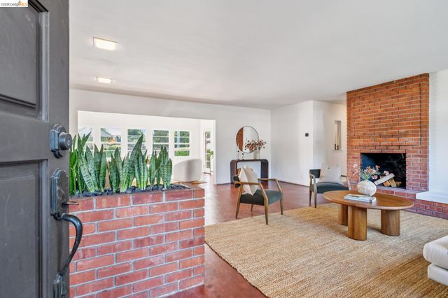 201 Warwick Ave, San Leandro, CA 94577