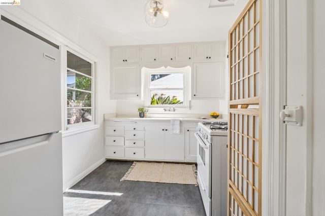 201 Warwick Ave, San Leandro, CA 94577