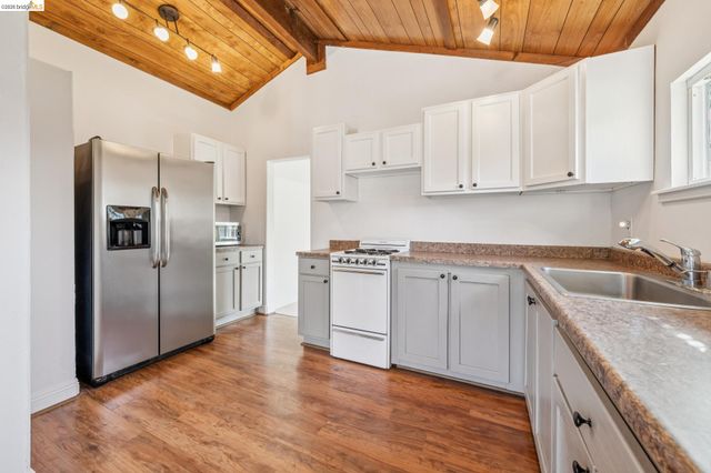 201 Warwick Ave, San Leandro, CA 94577