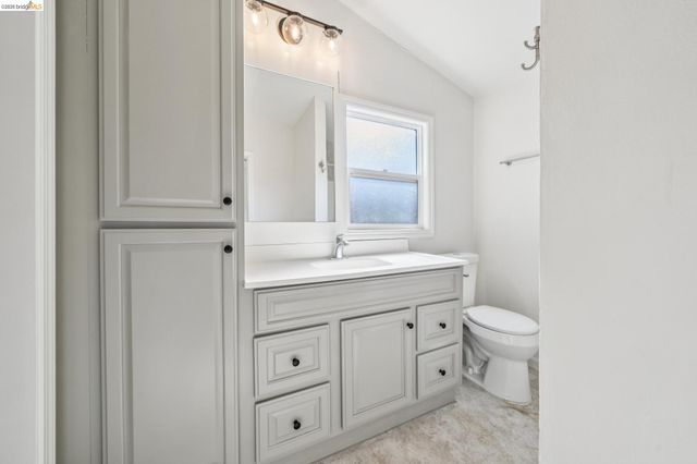 201 Warwick Ave, San Leandro, CA 94577