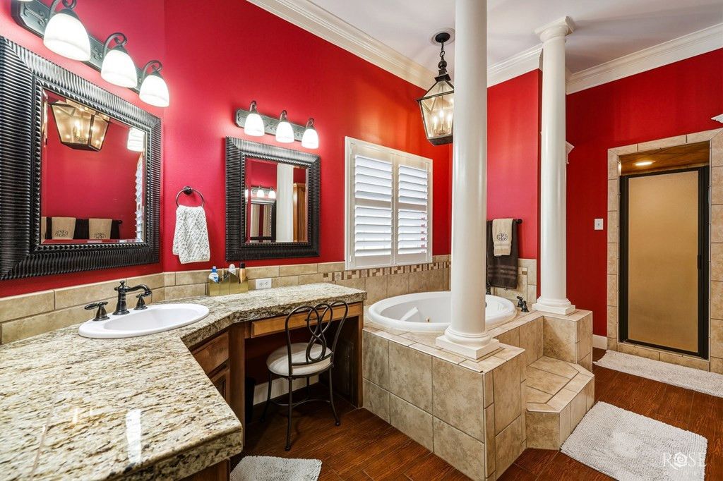 Image 19 of property listing at 4706 N Bentwood Drive, San Angelo, TX 76904