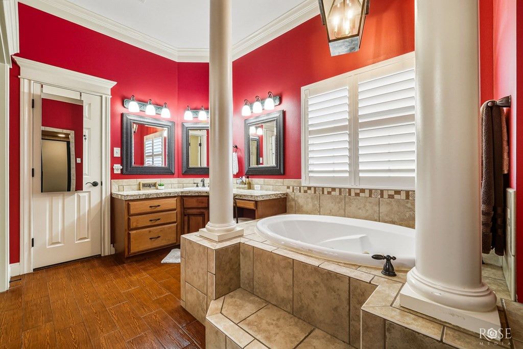 Image 21 of property listing at 4706 N Bentwood Drive, San Angelo, TX 76904