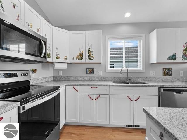 892 Sienna Street, Traverse City, MI 49696