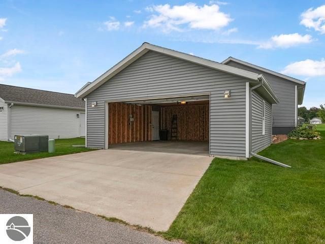892 Sienna Street, Traverse City, MI 49696