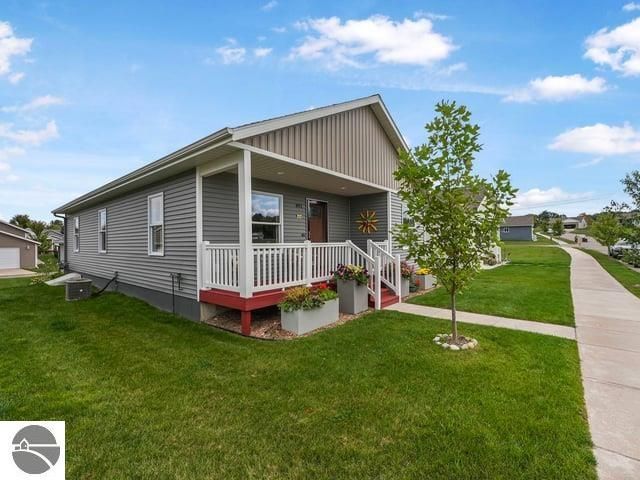892 Sienna Street, Traverse City, MI 49696